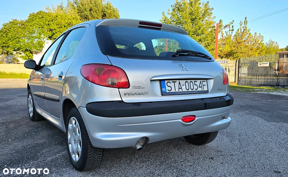Peugeot 206 - 3