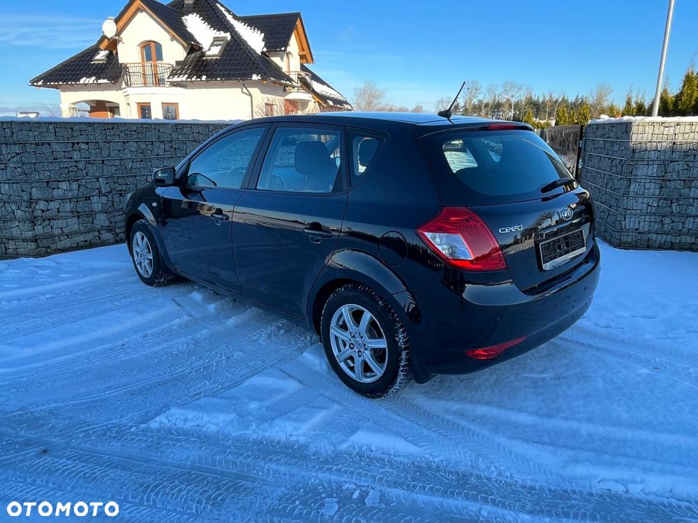 Kia Ceed 1.4 CVVT Vision - 6