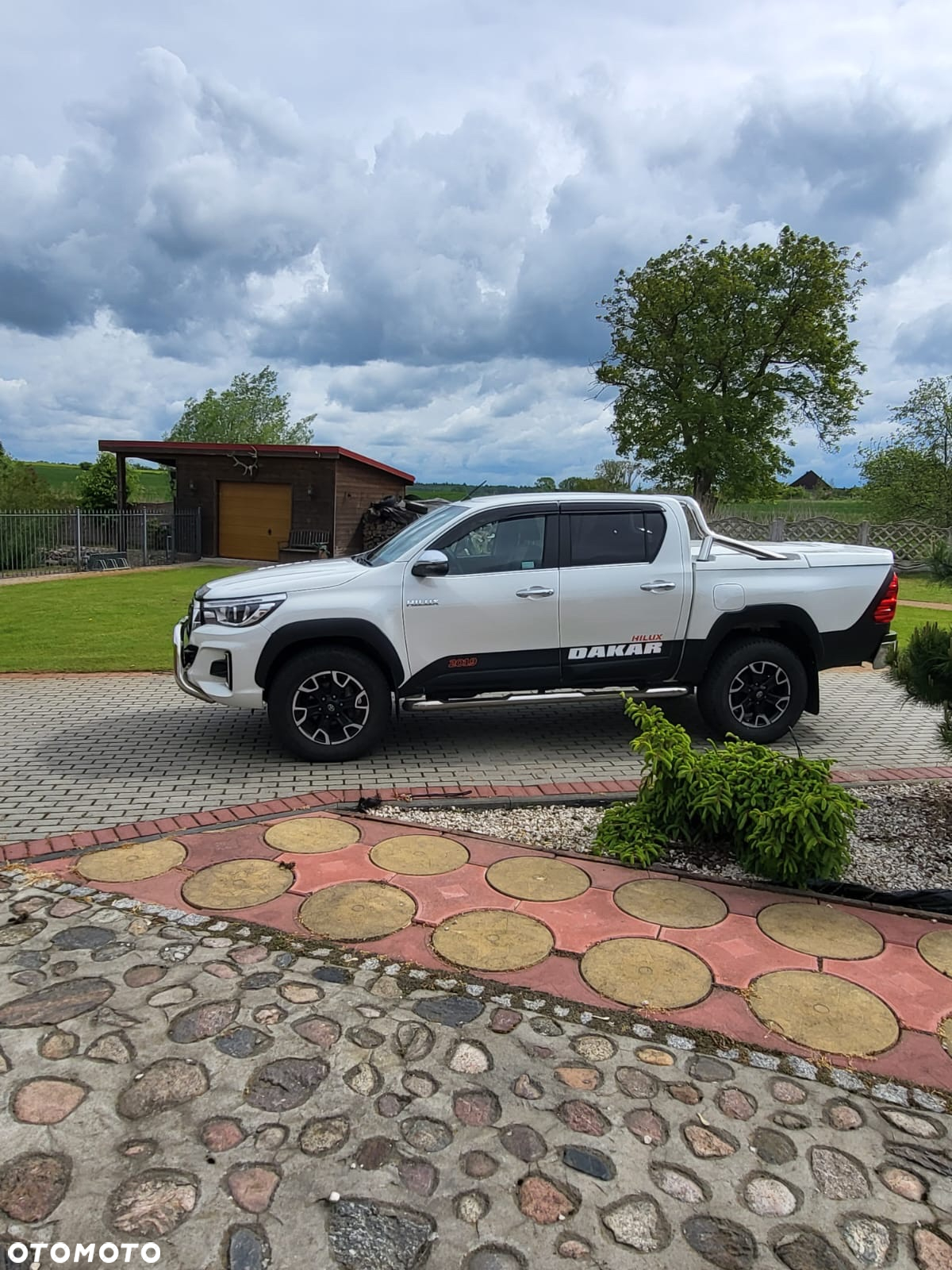 Toyota Hilux - 5
