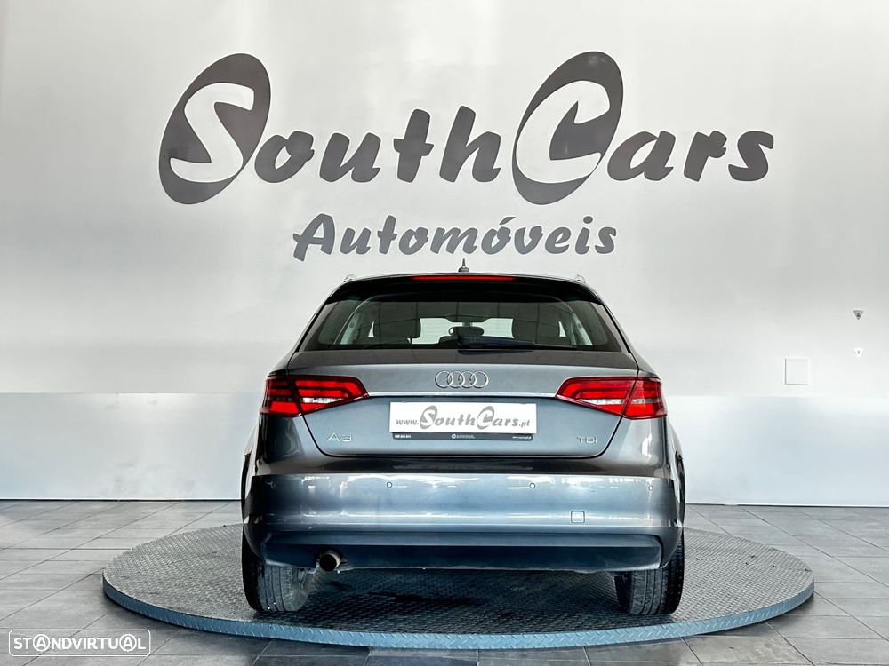 Audi A3 Sportback 1.6 TDI Advance Ultra - 5