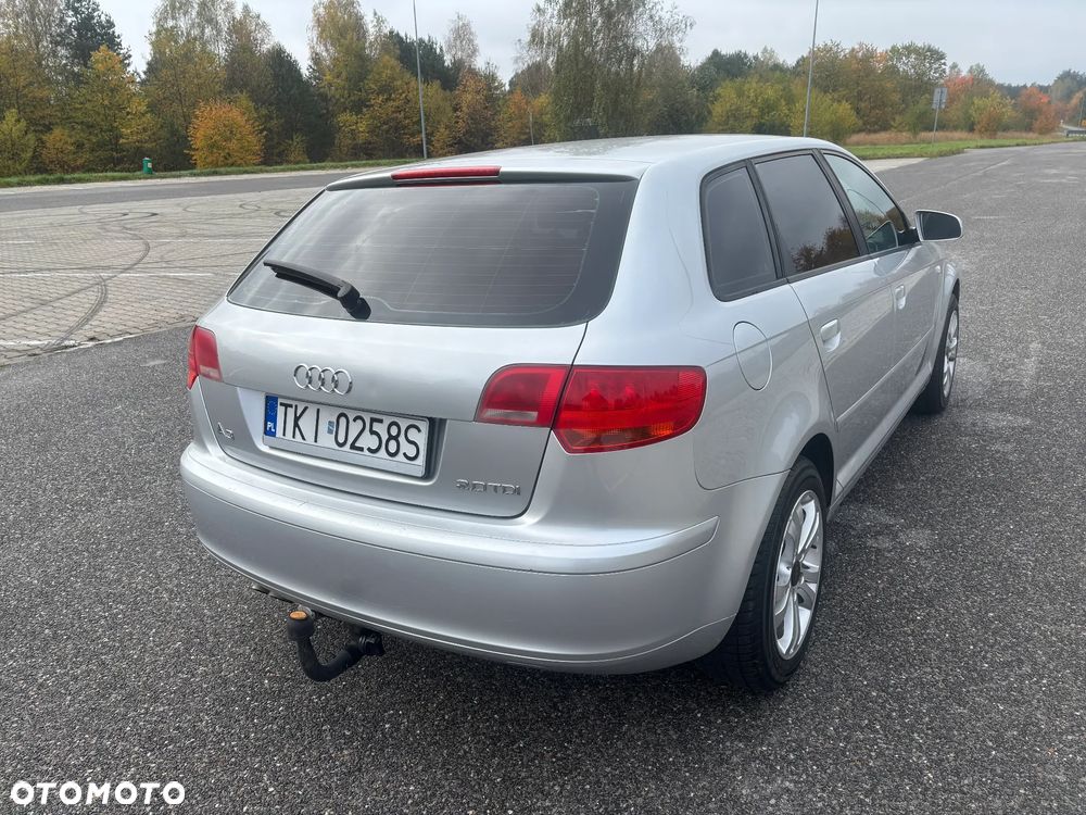 Audi A3 Sportback - 8