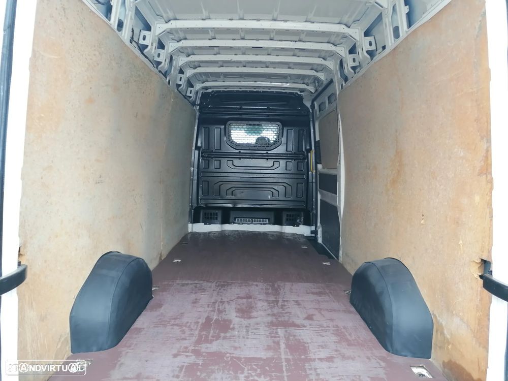 VW Crafter 2000 TDI - 9