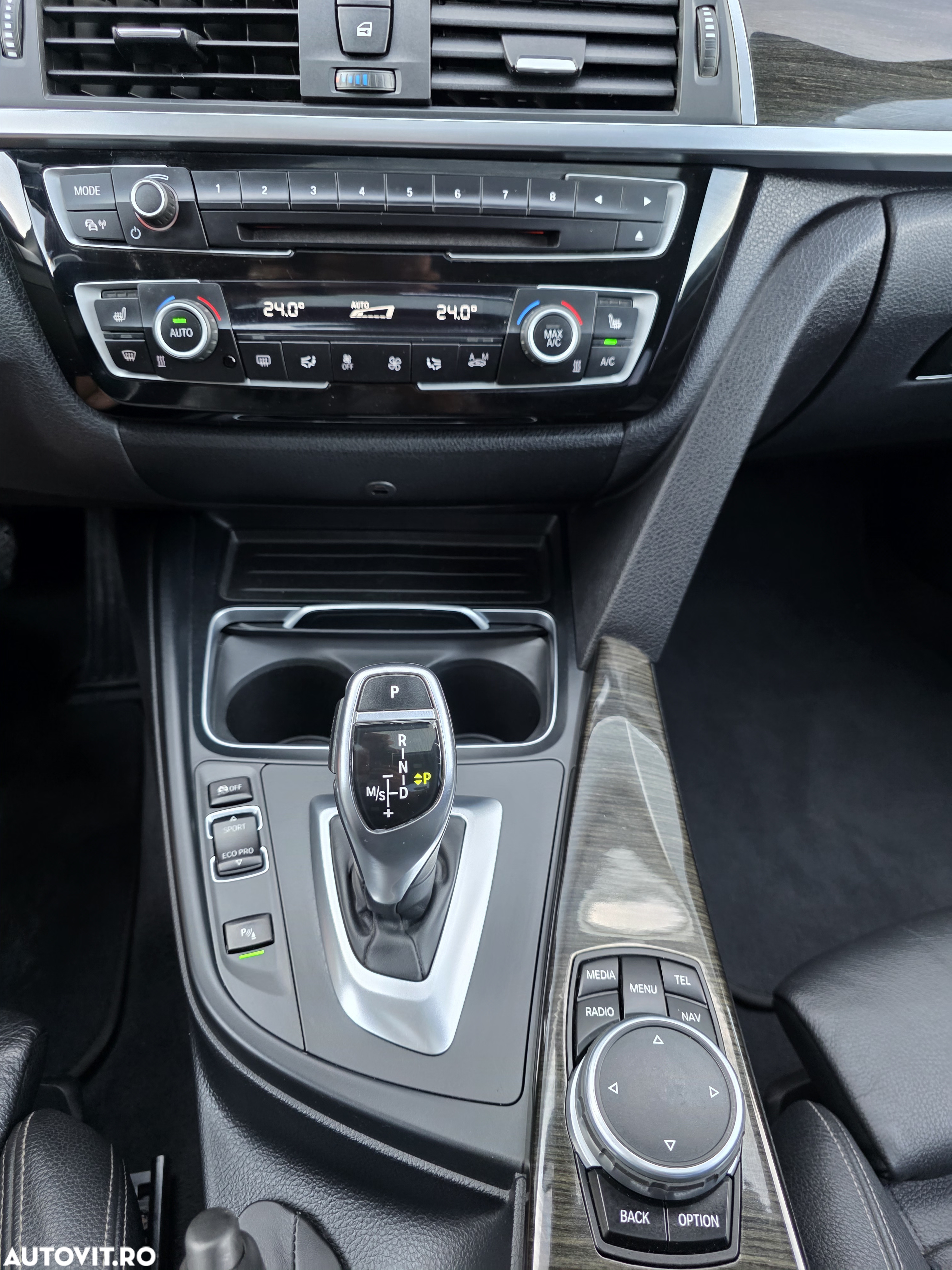 BMW Seria 3 320d Luxury Line - 24
