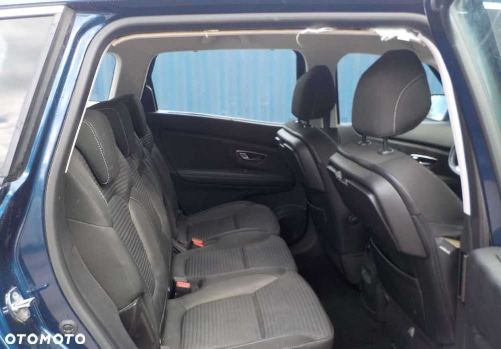 Renault Grand Scenic - 18