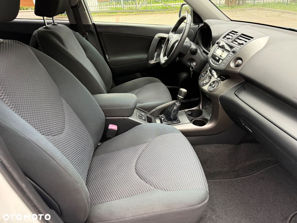 Toyota RAV4 2.0 4x2 Sol - 19