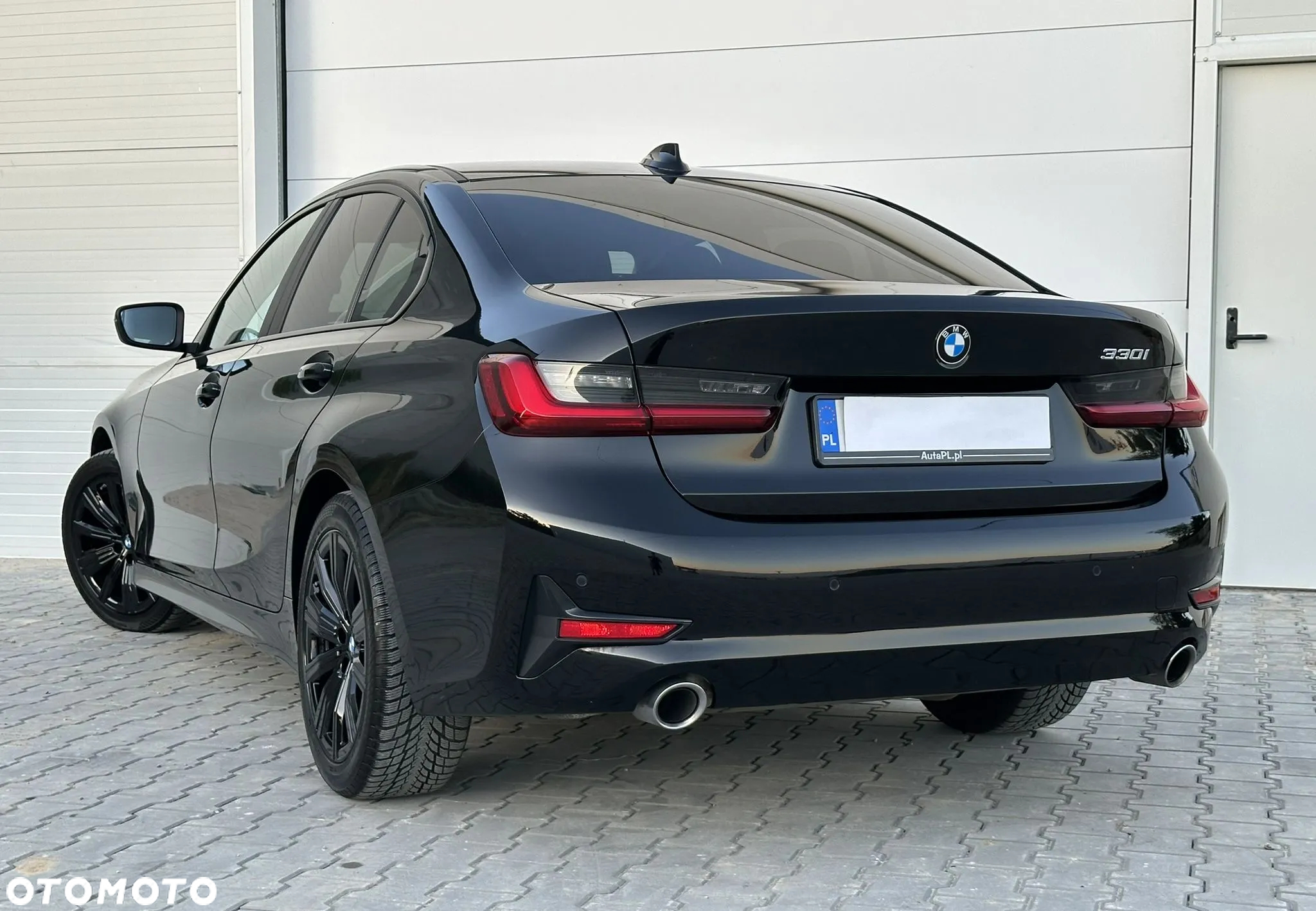 BMW Seria 3 330i Sport - 3