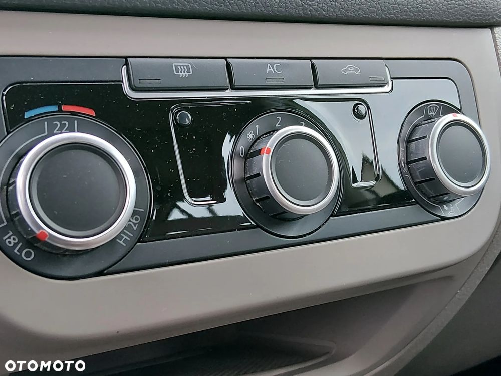 Volkswagen Golf Plus 1.6 Comfortline DSG - 19