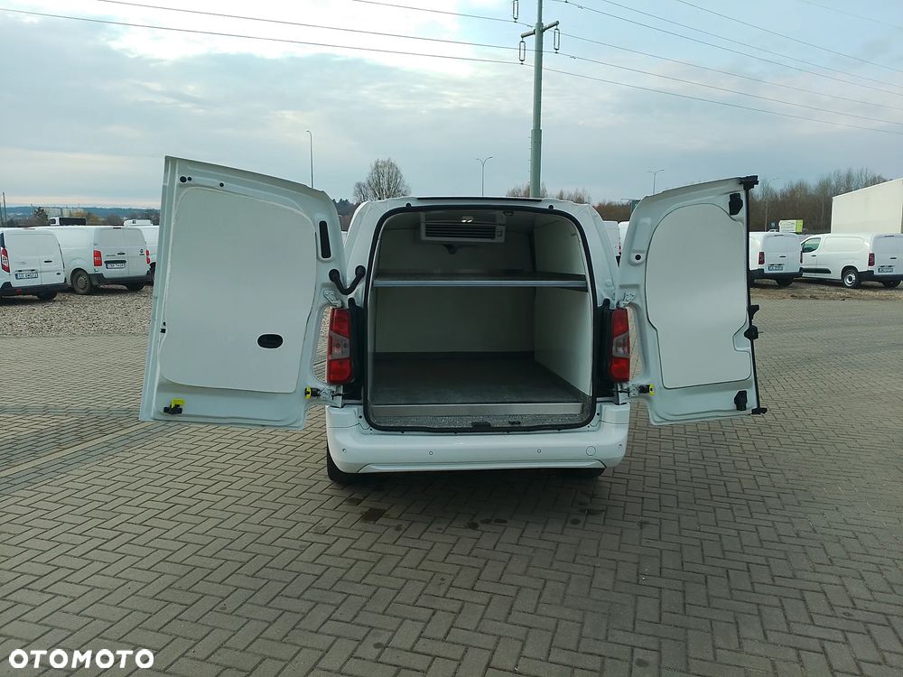 Peugeot Partner Proace Berlingo Combo Doblo L2 Izoterma Chłodnia Salon PL półka Inox 3 osoby - 1