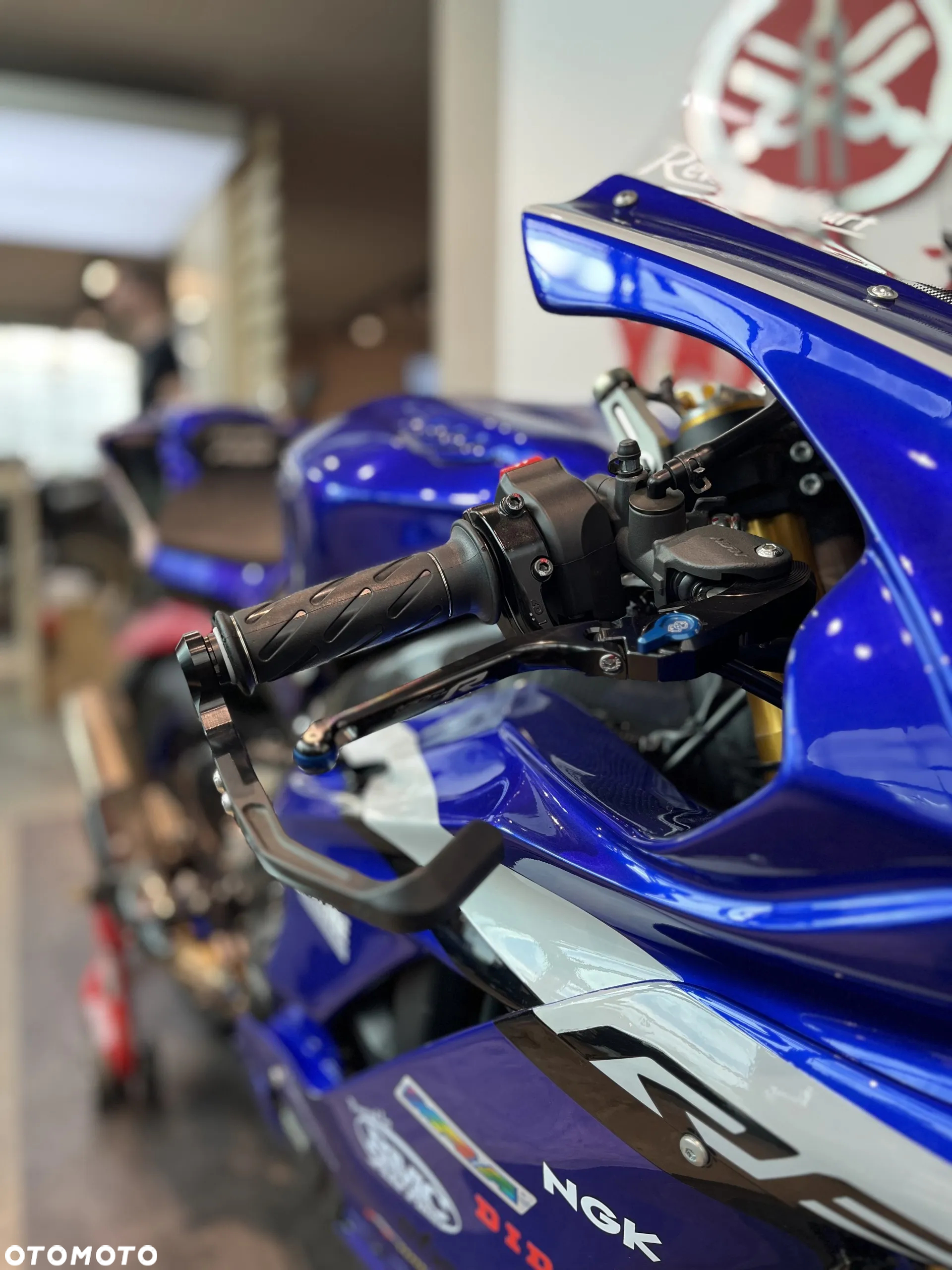 Yamaha R6 - 7