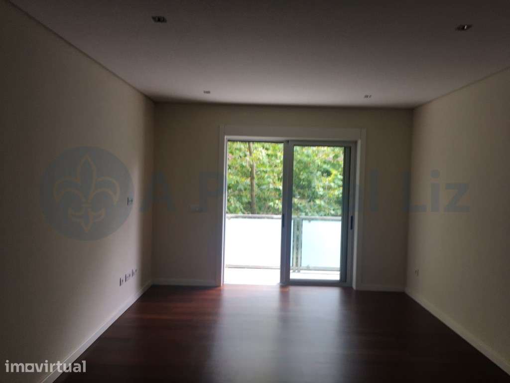 Apartamento T2 - Centro de Matosinhos - Grande imagem: 2/16