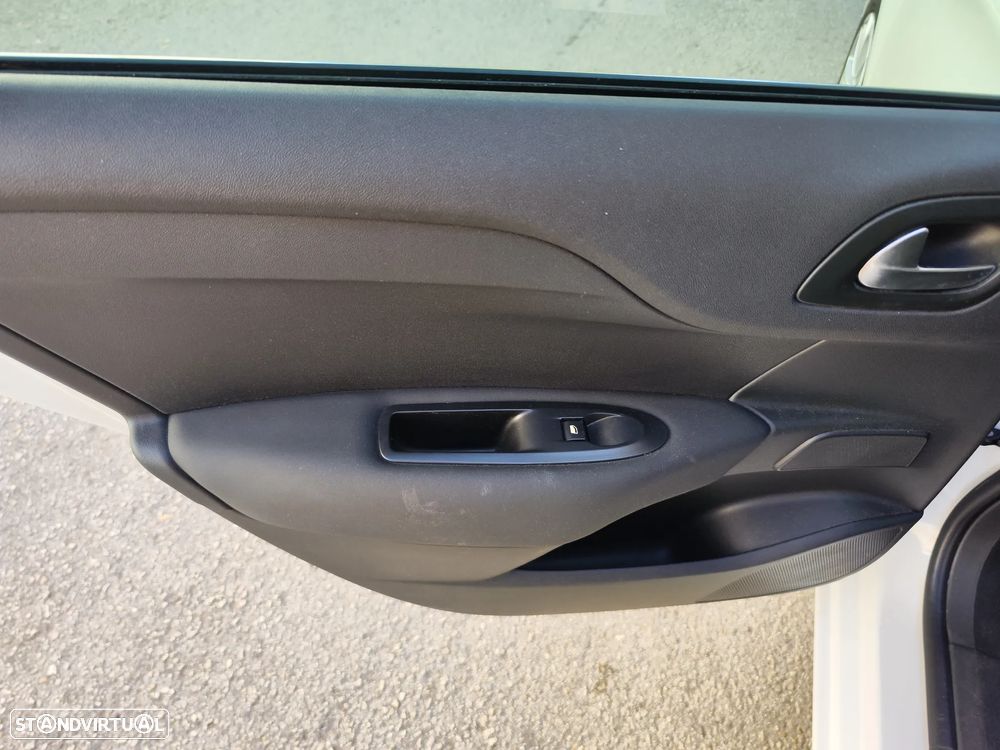 Citroën C4 1.6 BlueHDi Feel - 22