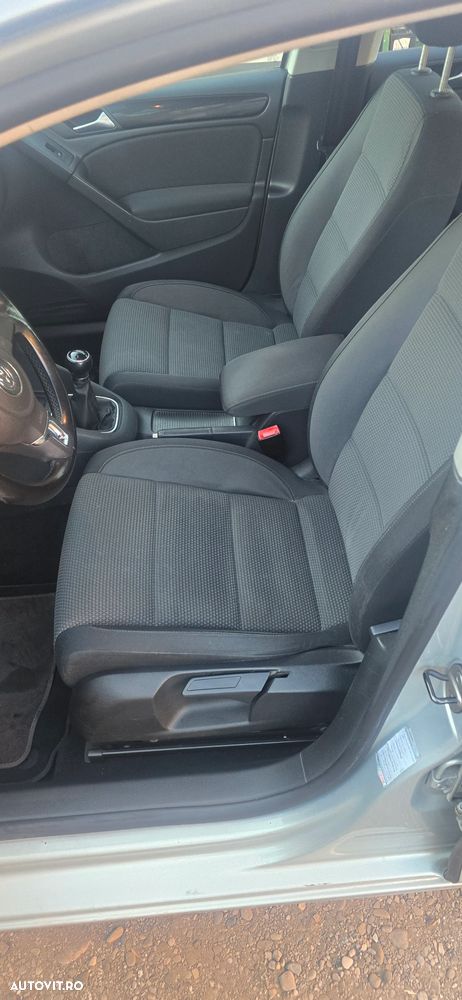 Volkswagen Golf 1.6 Comfortline - 3