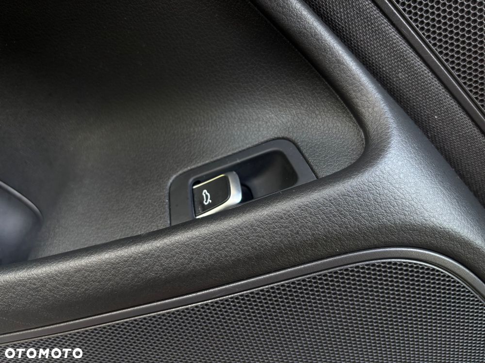 Audi A6 Avant 2.0 TDI Ultra S tronic - 11