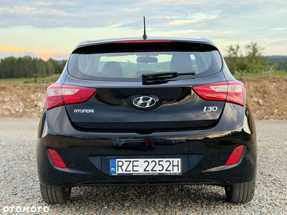 Hyundai i30 1.4 Classic + - 22