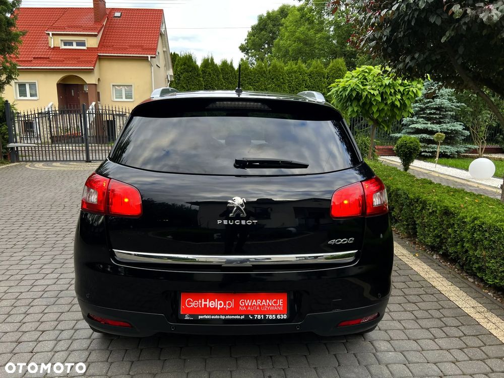 Peugeot 4008 - 12