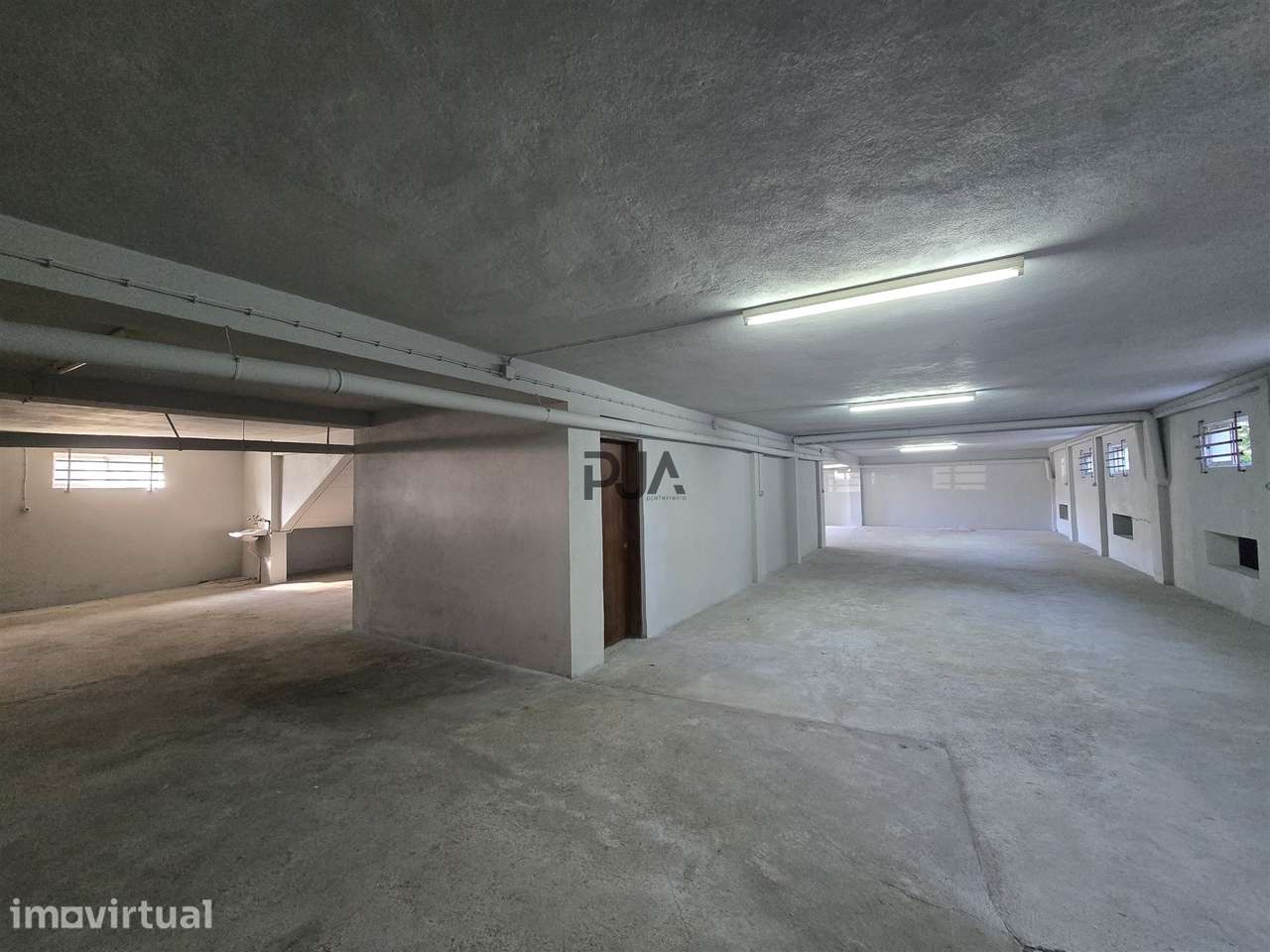 Garagem / Lugar de Estacionamento / Armazém /Arrumos no Bairro de Sant - Grande imagem: 3/10