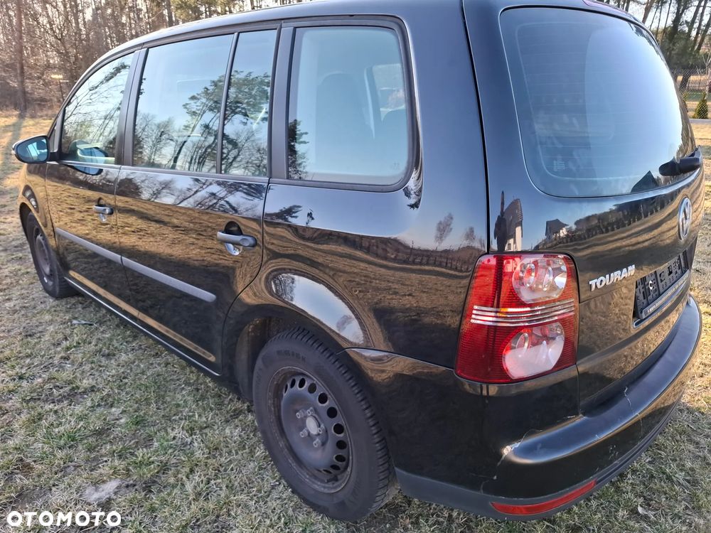 Volkswagen Touran 1.9 TDI DPF Blue Motion Trendline - 4