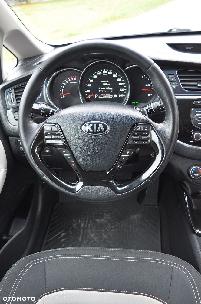 Kia Ceed 1.6 GDI XL DCT - 31