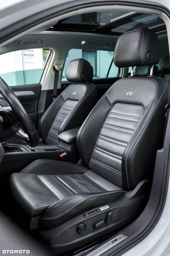 Volkswagen Passat - 20