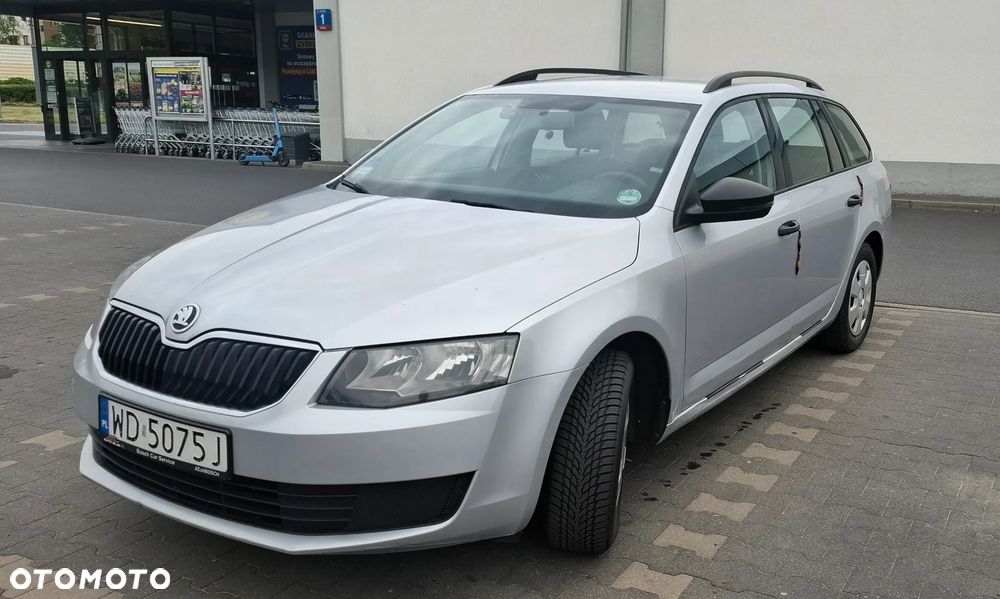 Skoda Octavia 1.6 TDI Active - 9