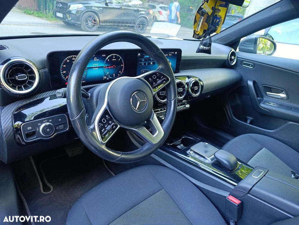 Mercedes-Benz CLA 180 - 11