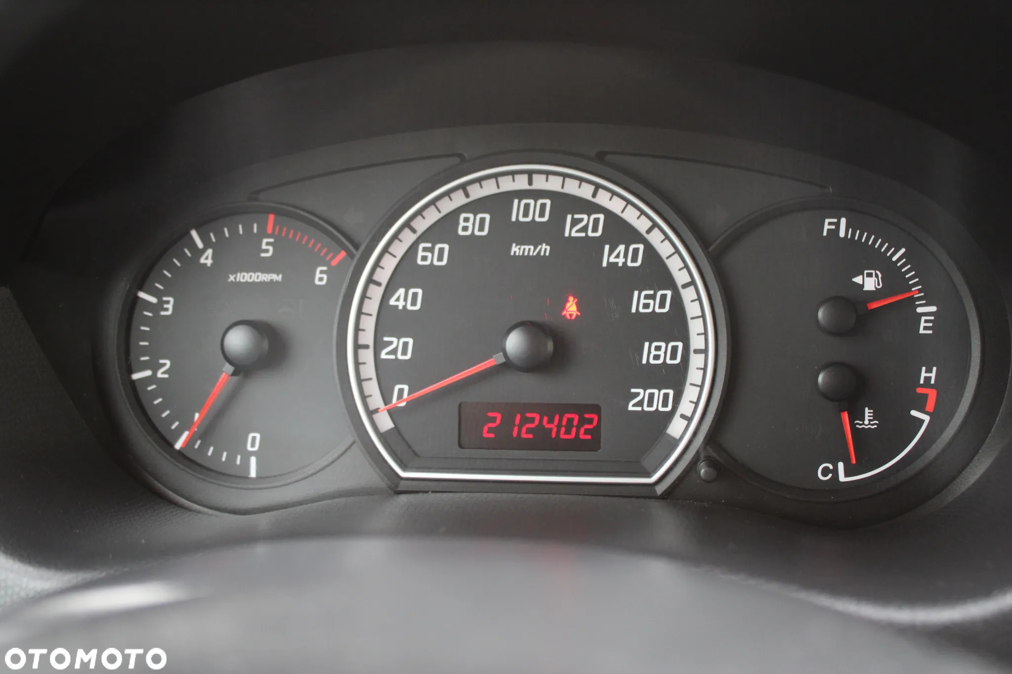 Suzuki Swift 1.3 DDiS 16v GLX - 14