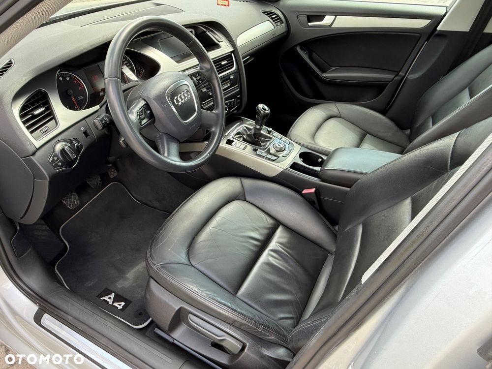 Audi A4 Limousine - 27