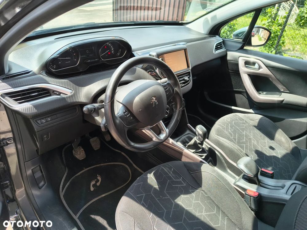 Peugeot 2008 - 21