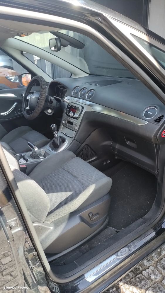 Ford S-Max 2.0 TDCi Titanium 7L - 5