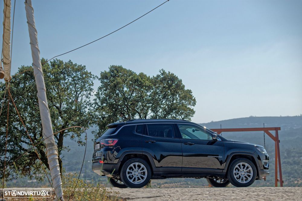 Jeep Compass - 18