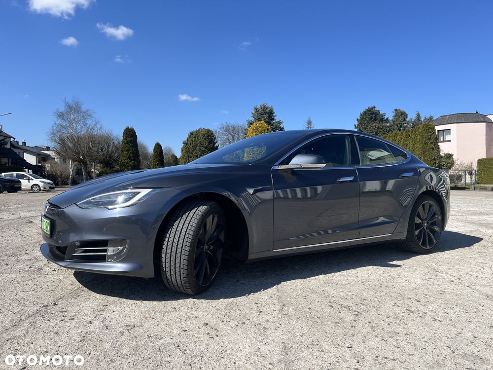 Tesla Model S Long Range Plus - 3