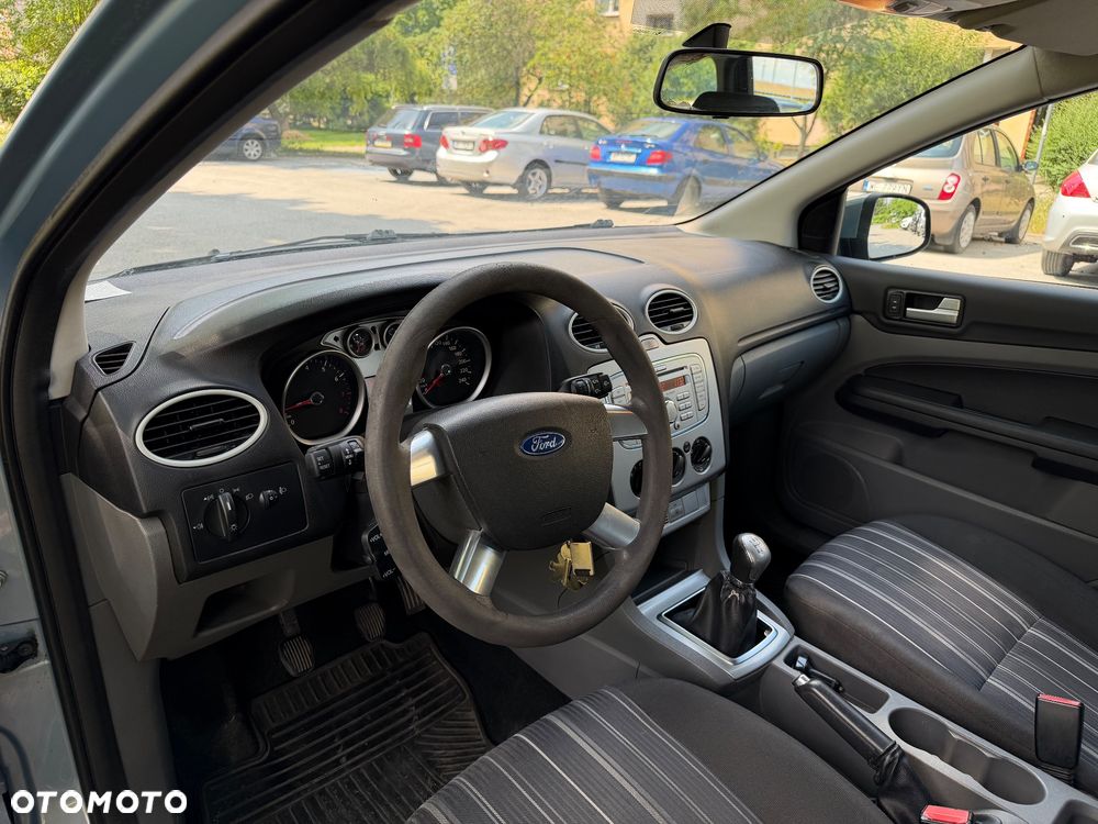 Ford Focus 1.6 Ambiente - 7