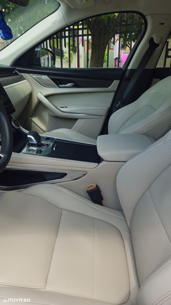 JAGUAR F-PACE 2021 — imagine 15