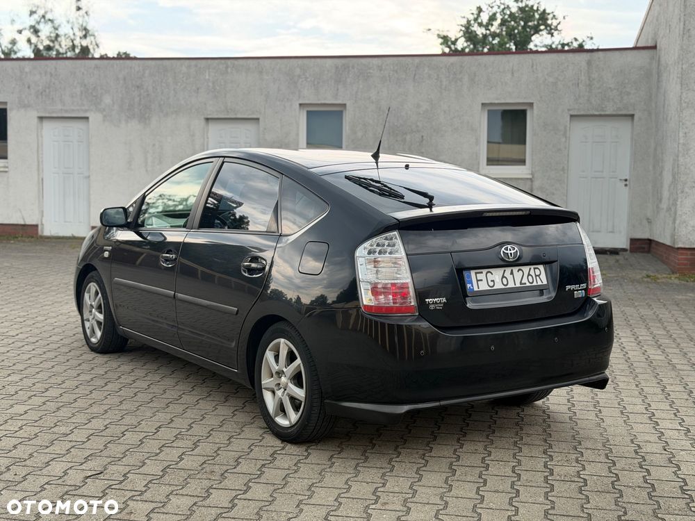 Toyota Prius 1.5 VVT-i Prestige - 16
