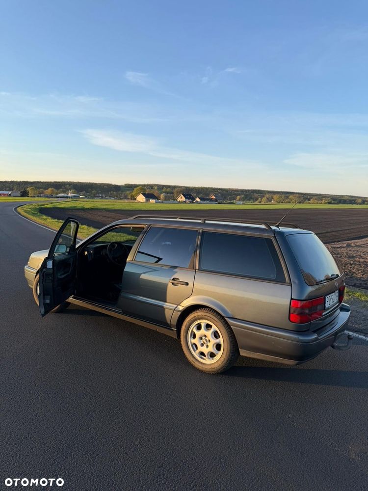 Volkswagen Passat - 6