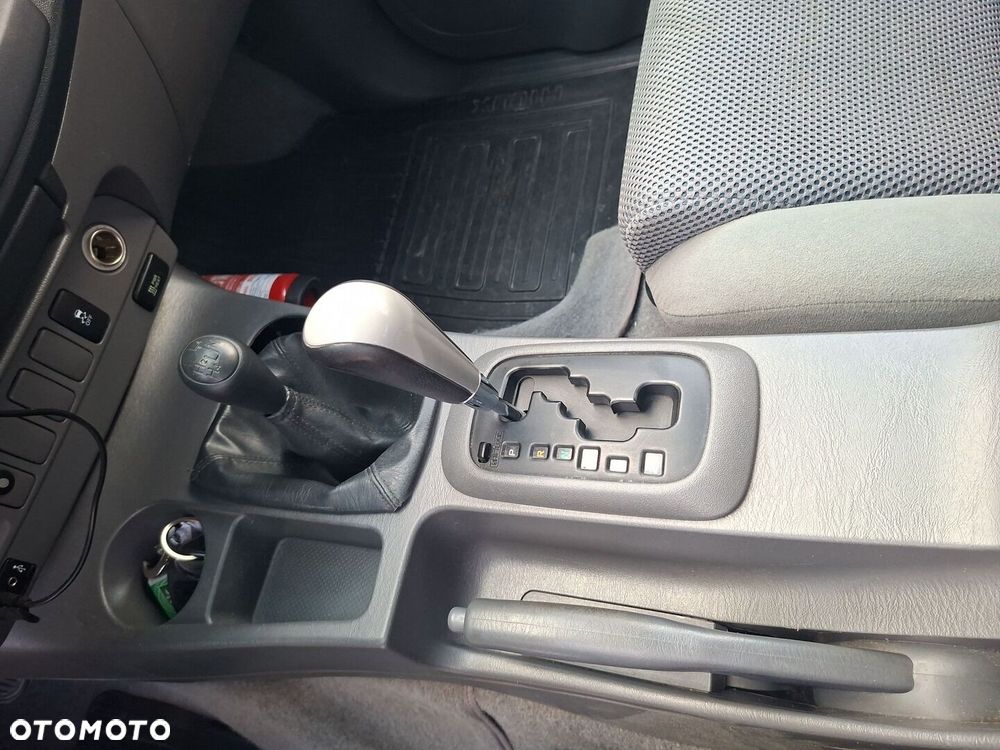 Toyota Hilux 3.0 D-4D SR5 - 22