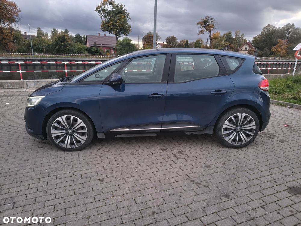 Renault Scenic - 10