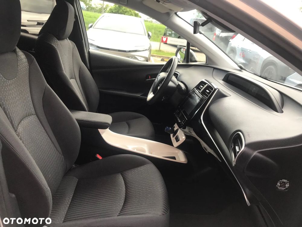 Toyota Prius 1.8 Hybrid Premium - 19