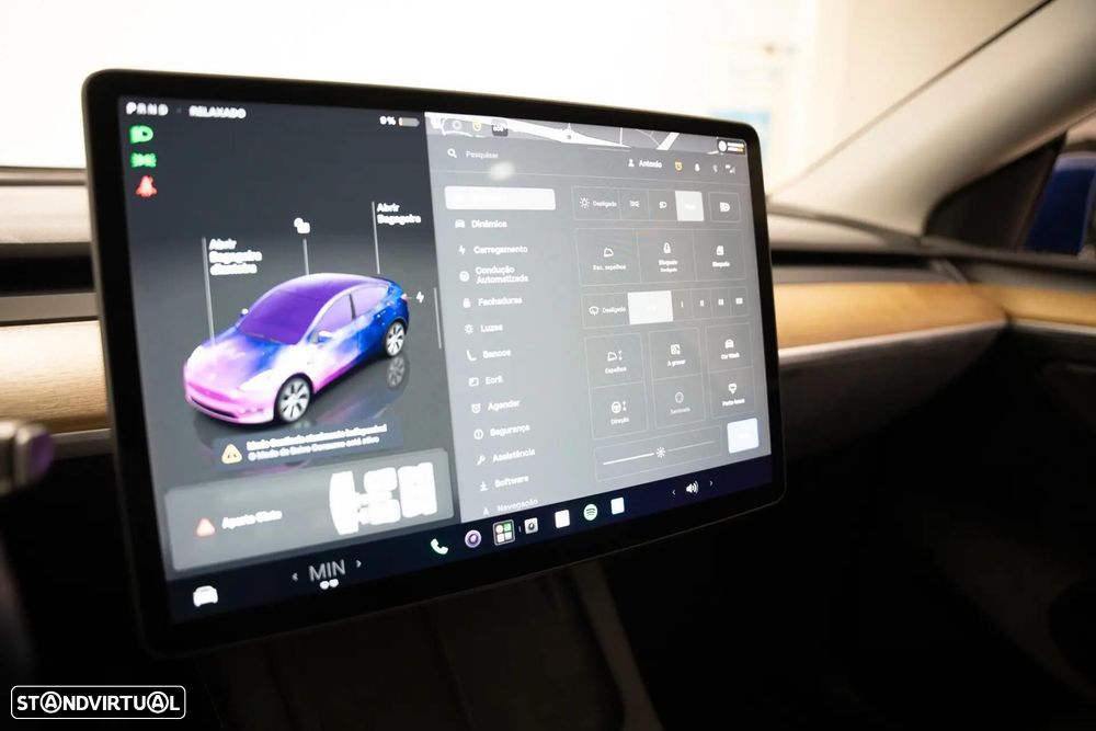 Tesla Model Y Long Range Dual Motor AWD - 19