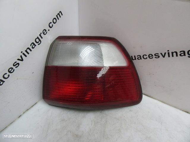 FAROLIM TRASEIRO DIREITO OPEL OMEGA 2.5 -X25DT - 1