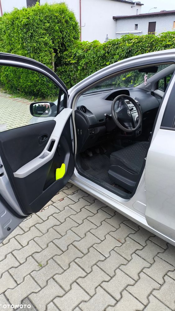 Toyota Yaris 1.3 Luna - 9