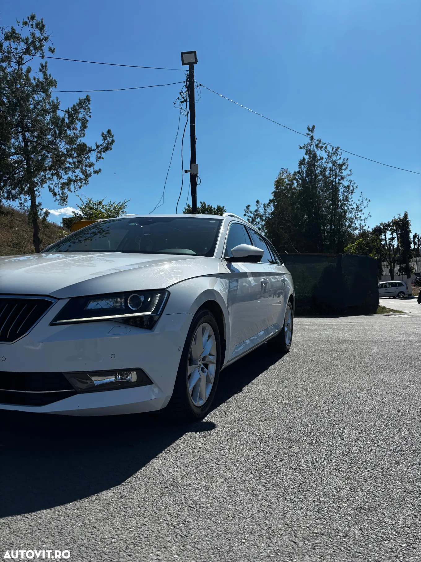 Skoda Superb 2.0 TDI Style - 2