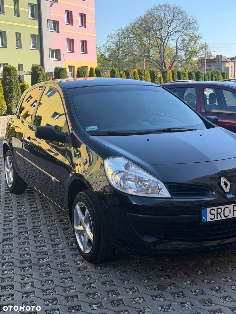 Renault Clio 1.2 16V 75 Dynamique - 4