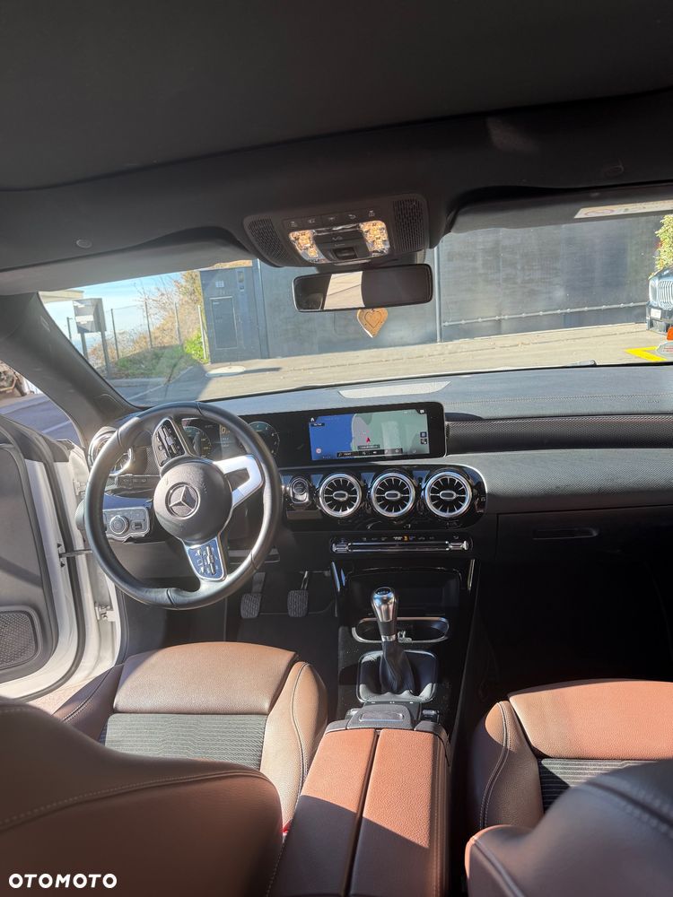 Mercedes-Benz CLA 180 Edition 2020 - 14