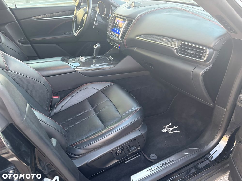 Maserati Levante Q4 - 26