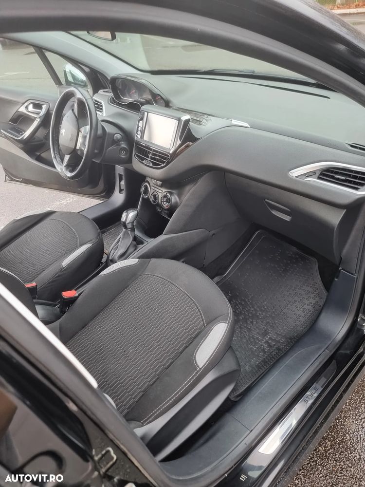 Peugeot 208 1.4 HDi FAP Style - 5