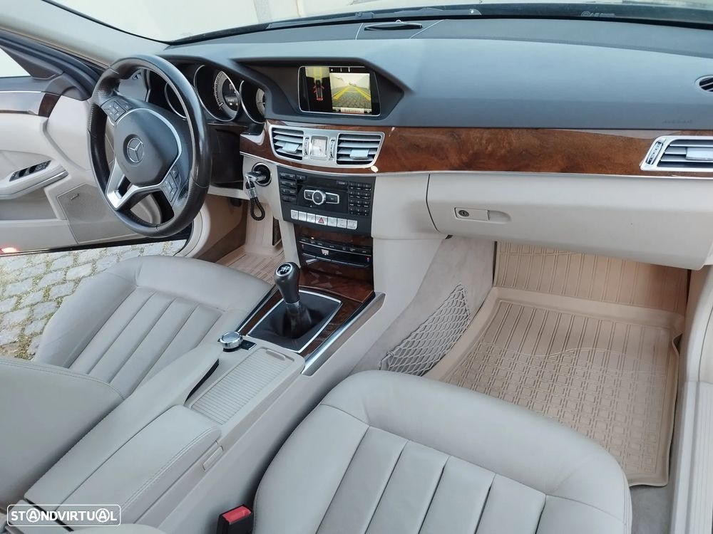 Mercedes-Benz E 220 CDI Elegance - 2