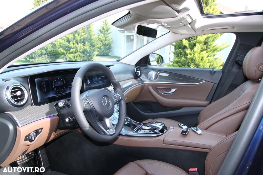 Mercedes-Benz E 220 d 4MATIC Aut. - 23