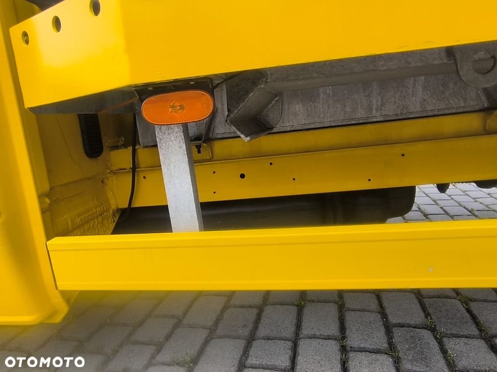 Mercedes-Benz SPRINTER - 8