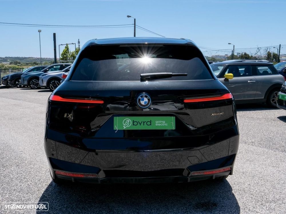BMW iX xDrive 40 - 10
